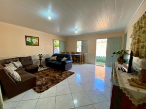 Praia da Vila 5HOSP- CASA com Cozinha EXCLUSIVA e Equipada - WI-FI- Garagem - Varanda c Churrasqueira - 1KM BR 101